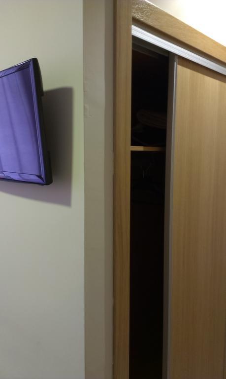 Hostal Bisbal Only Adults No Ac Valência Quarto foto