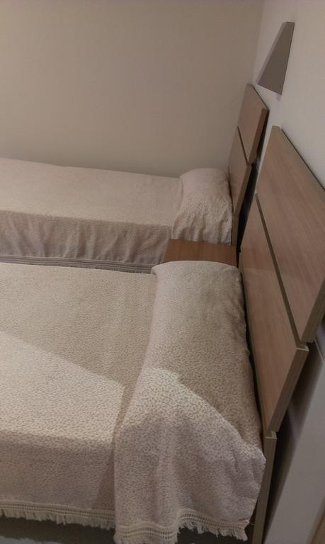 Hostal Bisbal Only Adults No Ac Valência Quarto foto